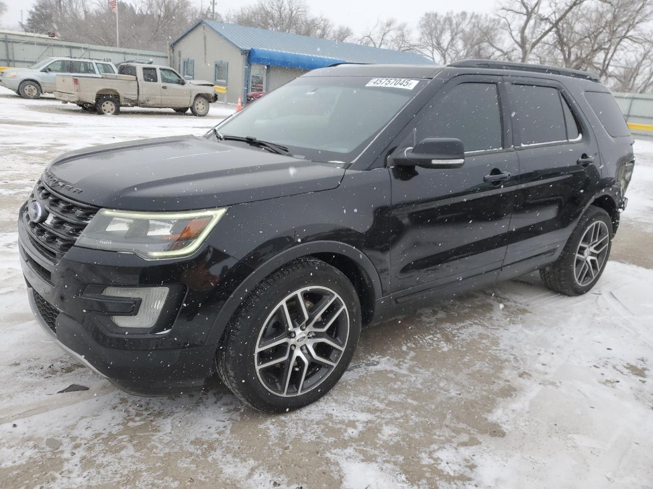  Salvage Ford Explorer