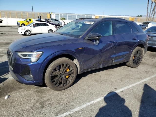 AUDI E-TRON CHR 2022 blue  electric WA1VABGE0NB033604 photo #1