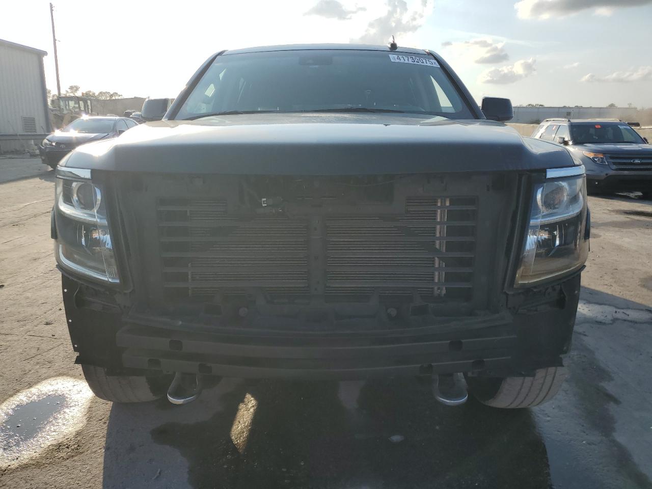 CHEVROLET SUBURBAN C1500 LT