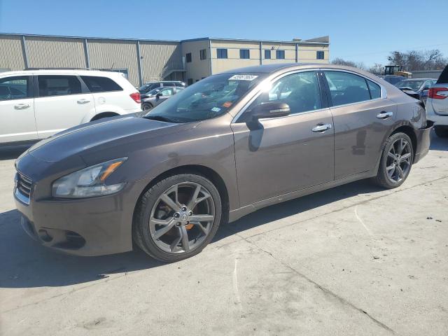 NISSAN MAXIMA S