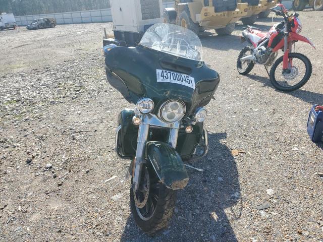 2019 HARLEY-DAVIDSON FLHTCU 1HD1FCC11KB615588