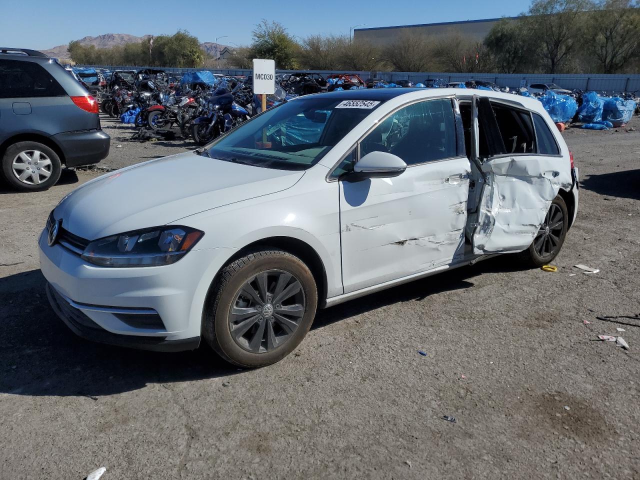 VOLKSWAGEN GOLF