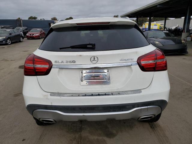 2018 MERCEDES-BENZ GLA 250 4M - WDCTG4GB4JJ492450