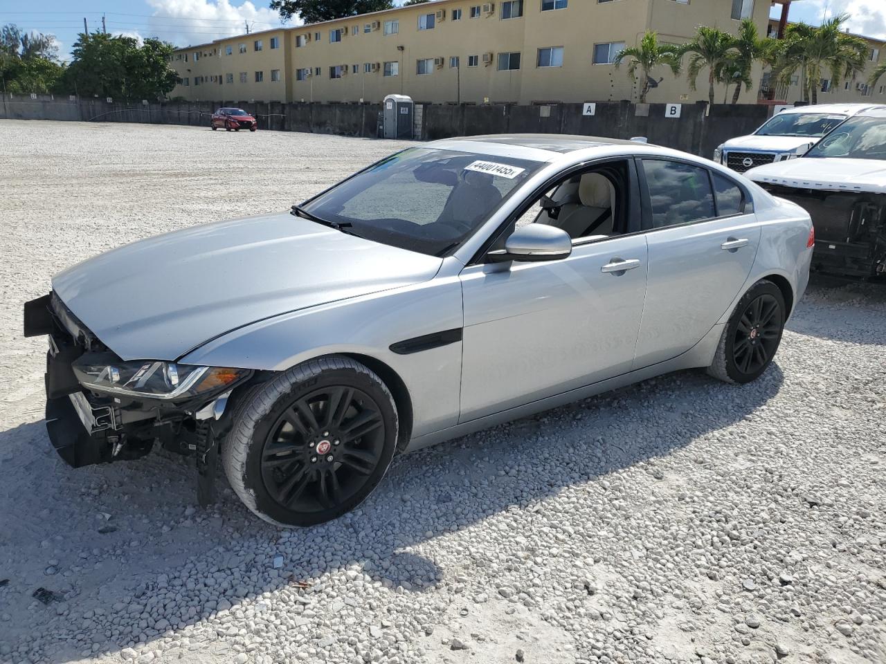 SAJAE4FX1JCP23939 JAGUAR XE PRESTIG 2018