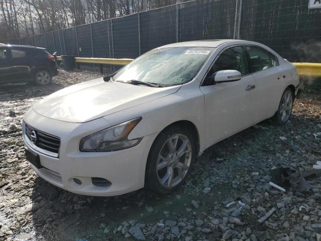 NISSAN MAXIMA S