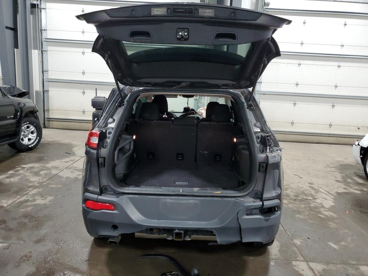 JEEP GRAND CHEROKEE LATITUDE