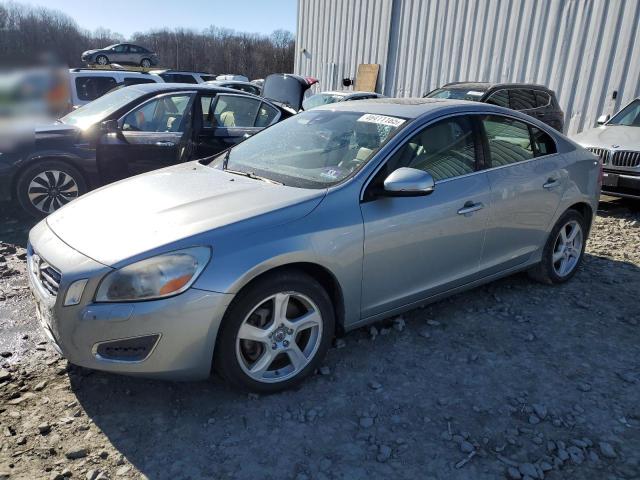 VOLVO S60 T5