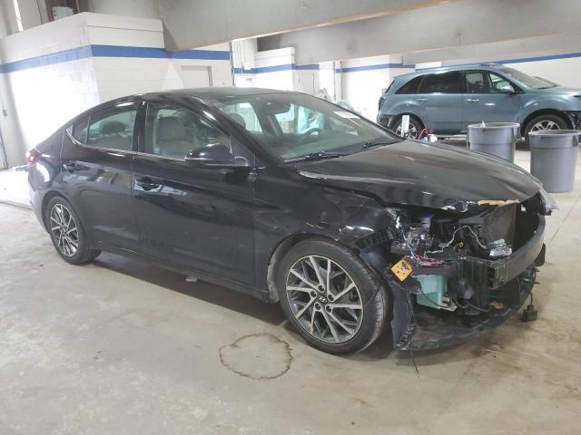 2019 HYUNDAI ELANTRA SE KMHD84LF7KU812890