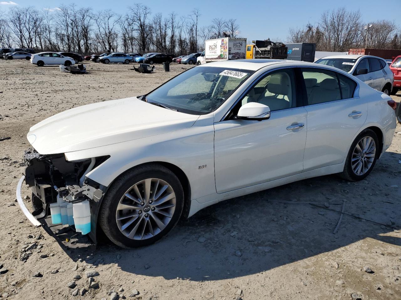INFINITI Q50 LUXE