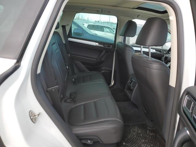 2017 VOLKSWAGEN TOUAREG SP WVGEF7BP3HD002560