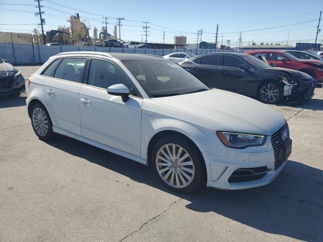 2016 AUDI A3 E-TRON WAUUPBFF7GA086946