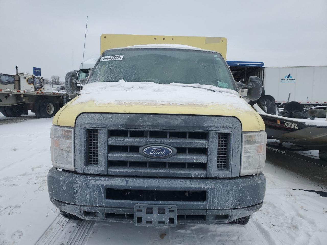 FORD ECONOLINE E450 SUPER DUTY CUTAWAY VAN