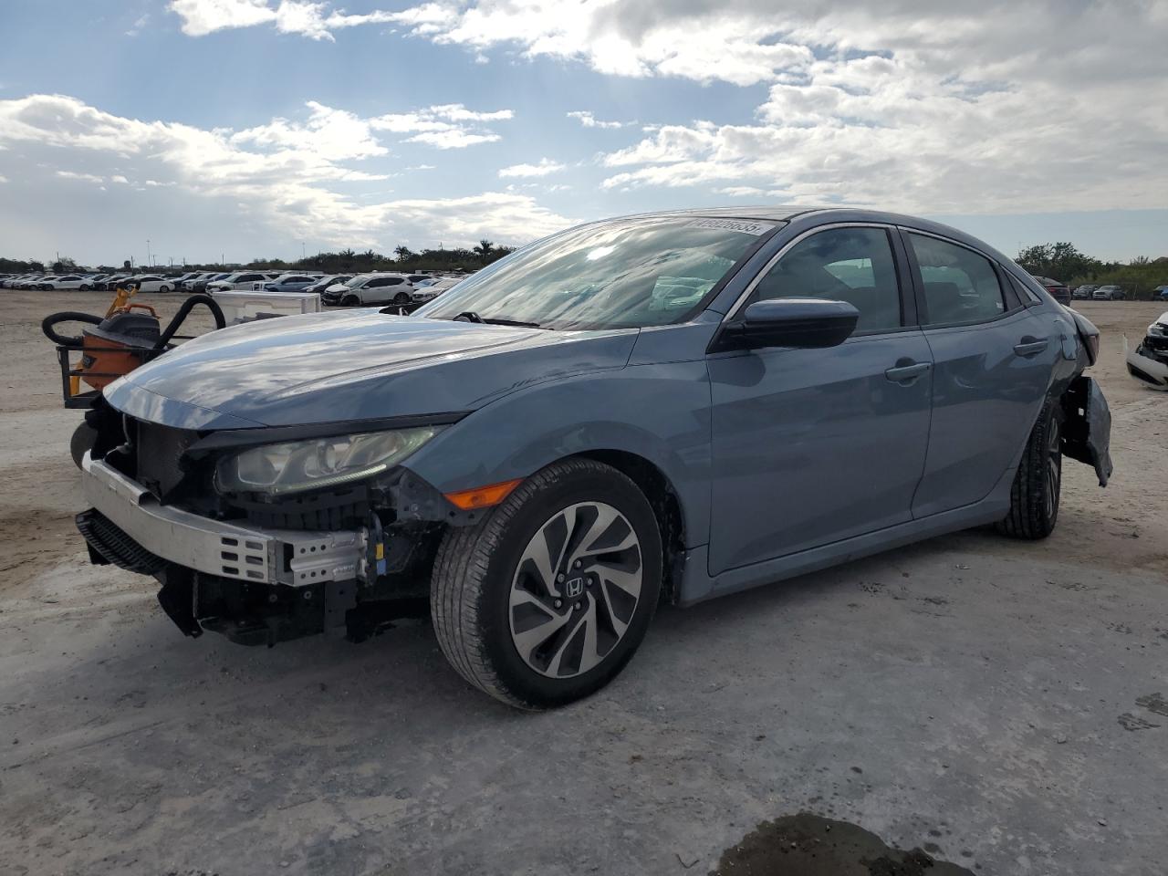 SHHFK7H2XJU233002 HONDA CIVIC LX 2018