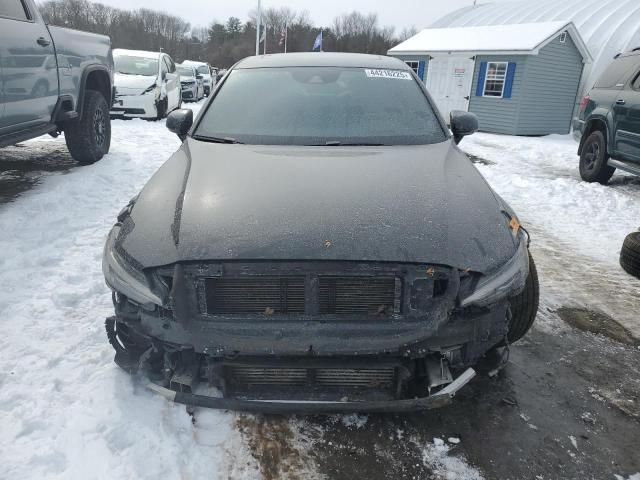 2019 VOLVO S60 T8 R-D 7JRBR0FM0KG018082