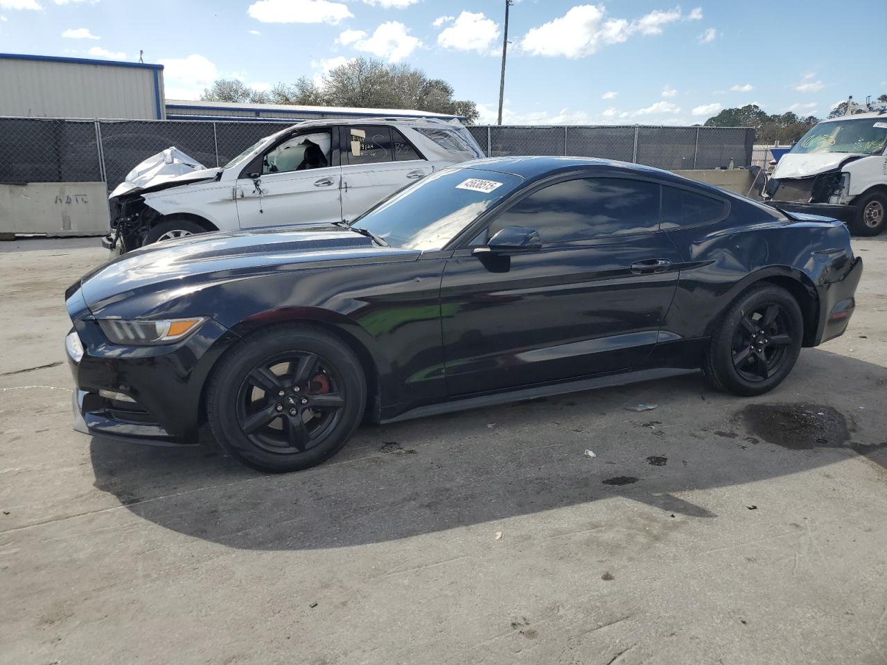 FORD MUSTANG