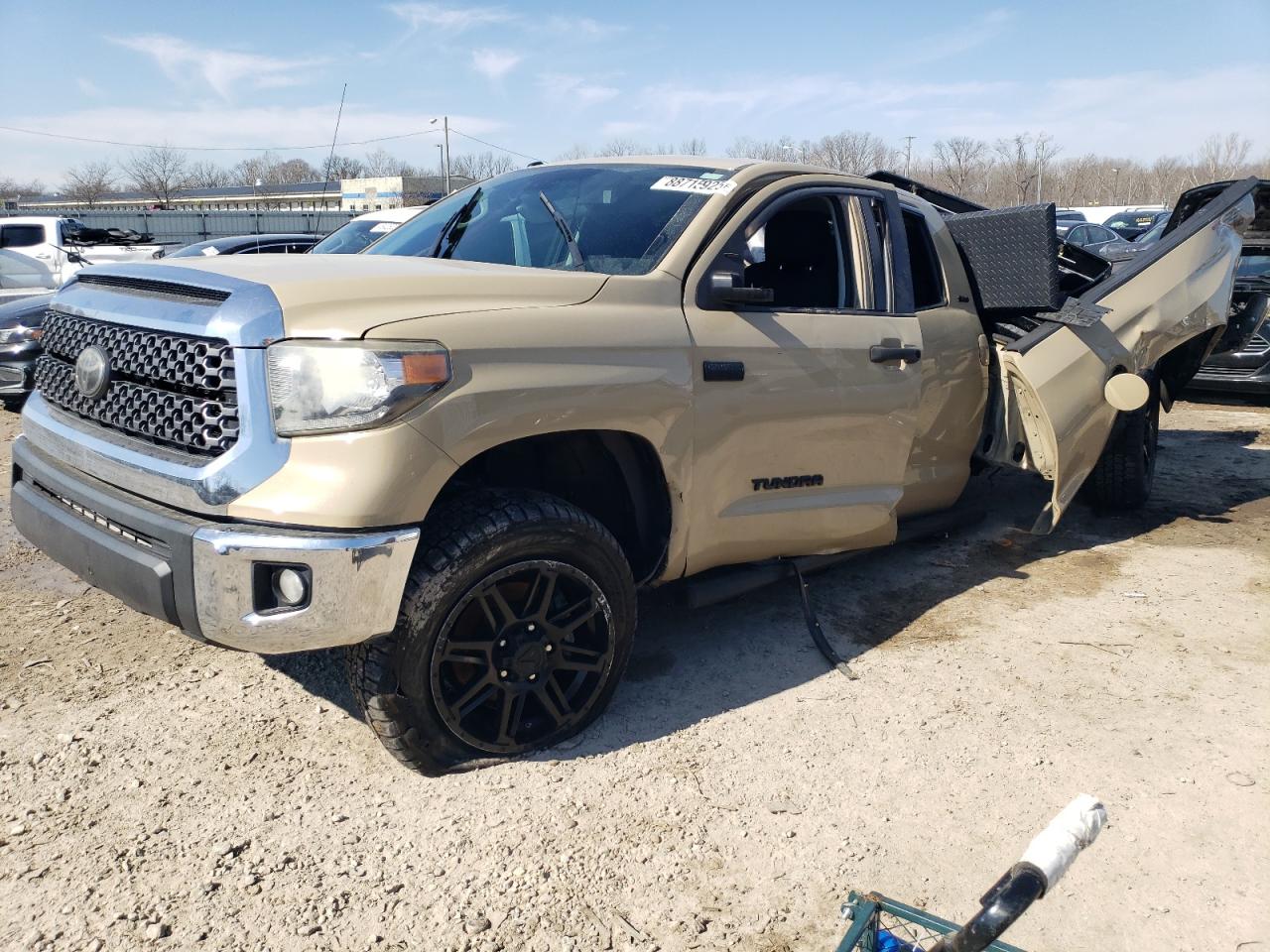 TOYOTA TUNDRA DOUBLE CAB SR