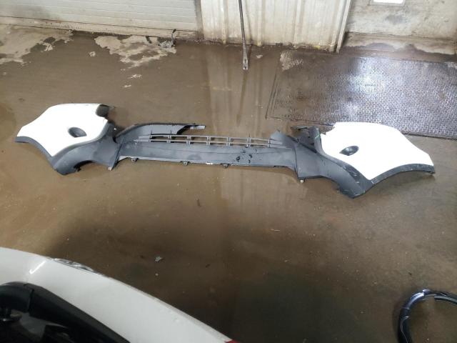 2015 TOYOTA RAV4 LE - JTMBFREV8FJ041575