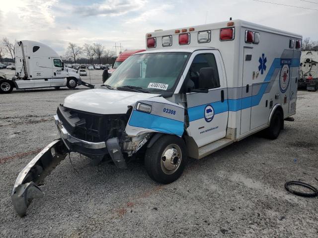 CHEVROLET EXPRESS G3 2014 white cutaway diesel 1GB3G2CL1E1115397 photo #1