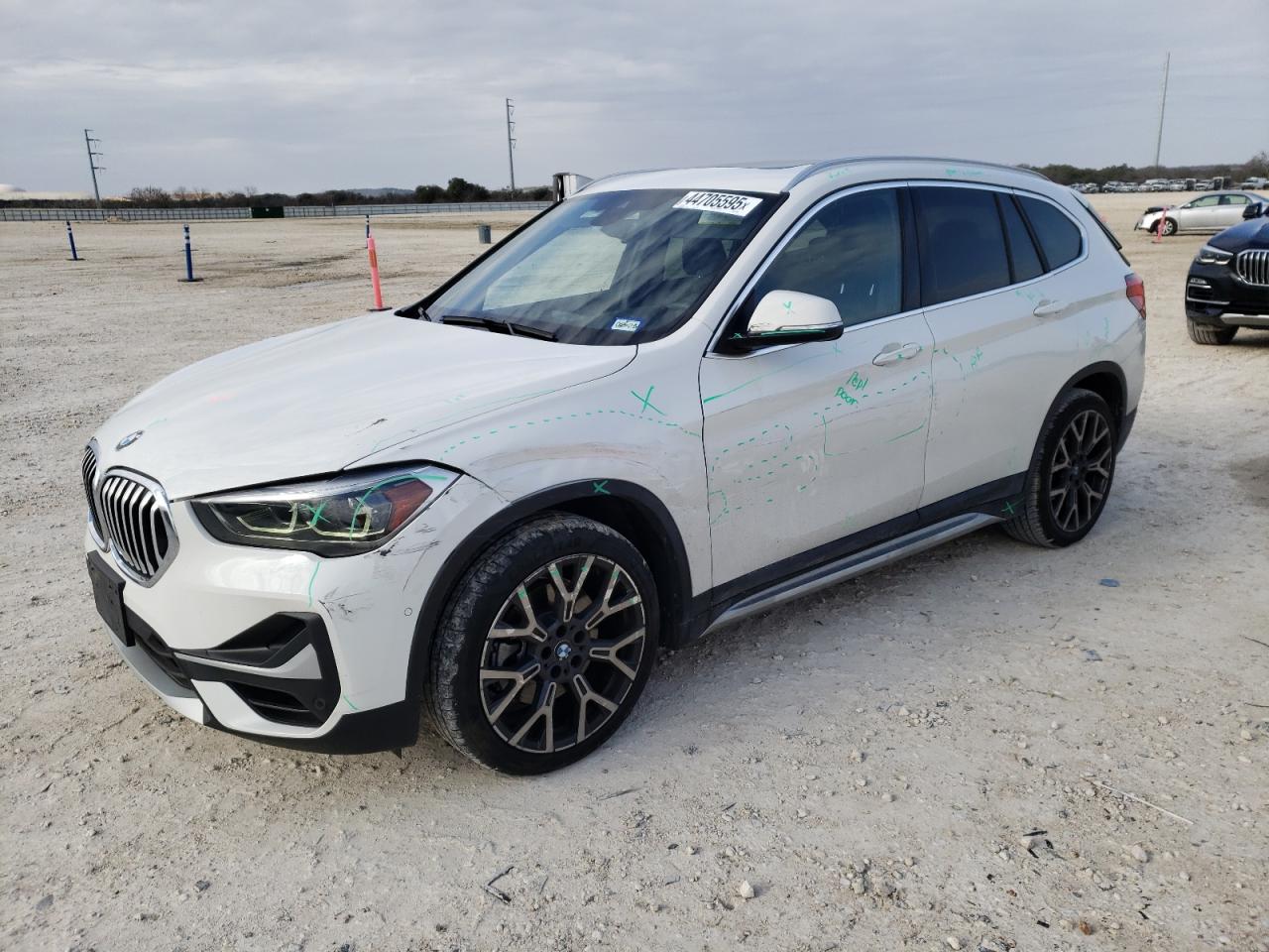 WBXJG7C08M5T09828 BMW X1 SDRIVE2 2021