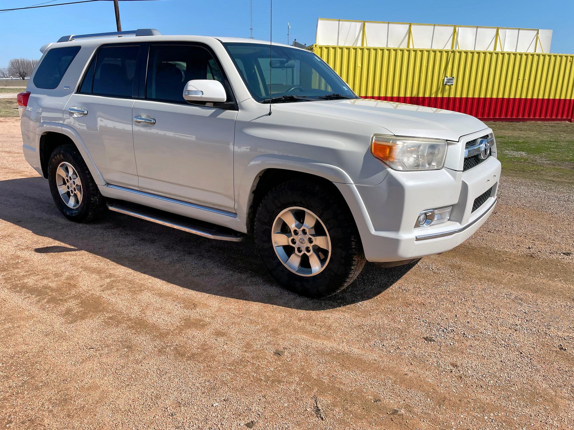 TOYOTA 4RUNNER SR