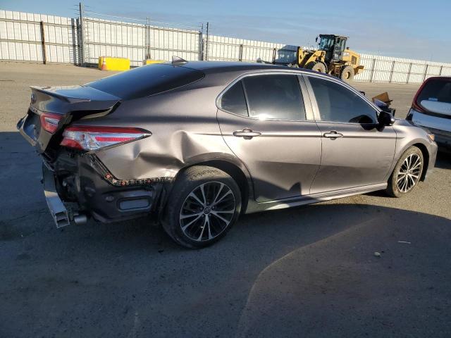 Vin: 4t1g11ak4lu939002, lot: 43878455, toyota camry se 20203