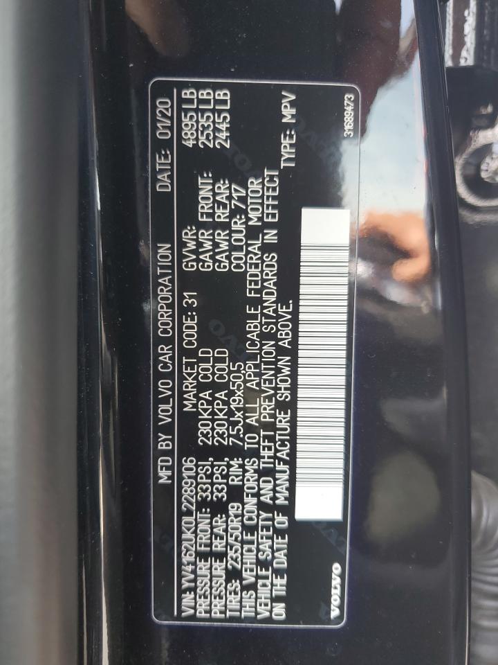 VOLVO XC40 T5 MOMENTUM