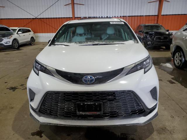 2024 TOYOTA SIENNA LE - 5TDGSKFC0RS146883