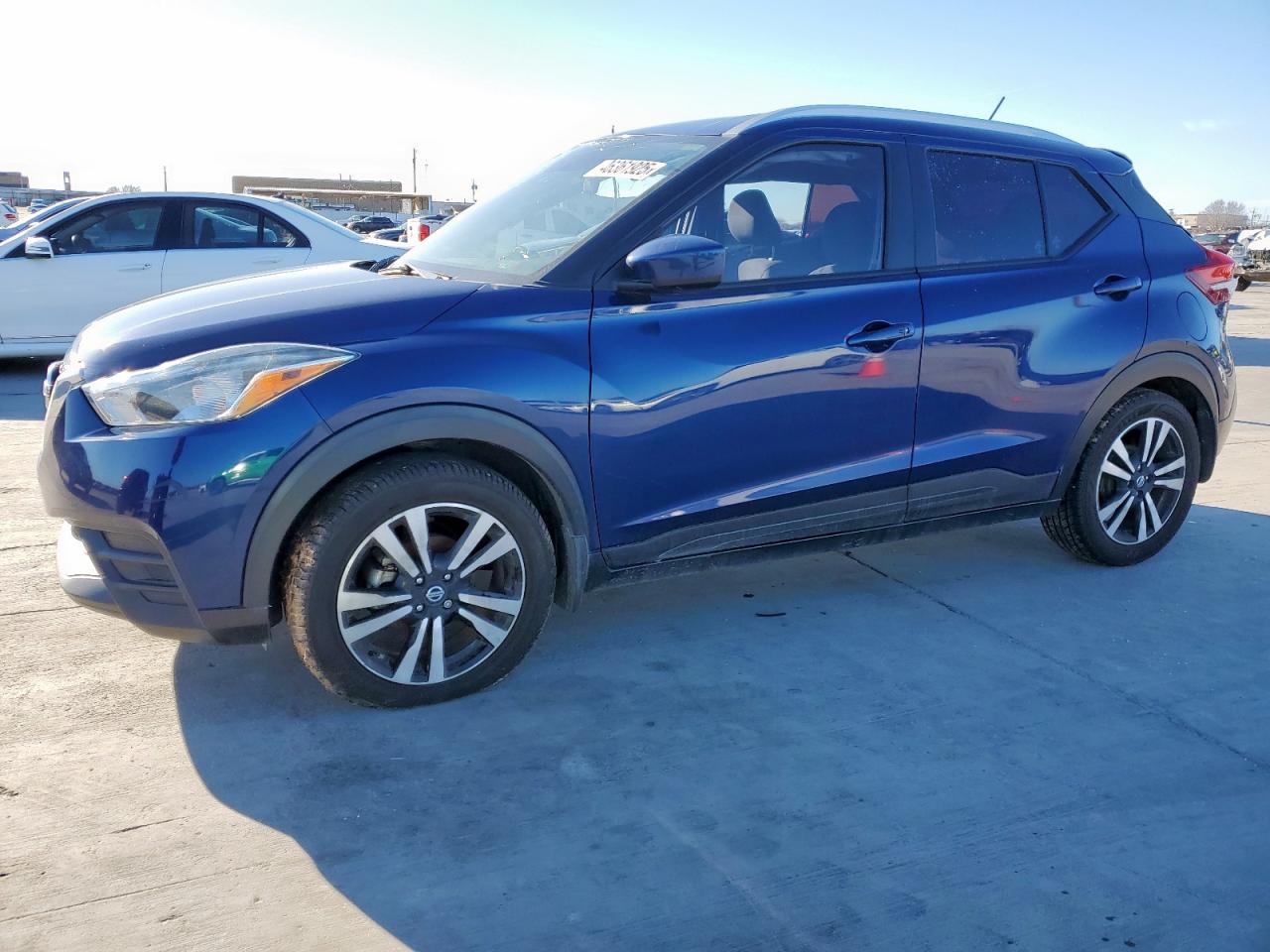 NISSAN KICKS S