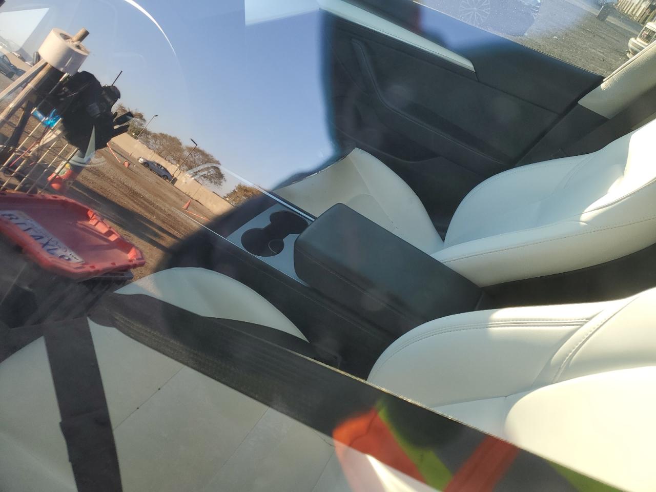 Thumbnail 7 (blur)