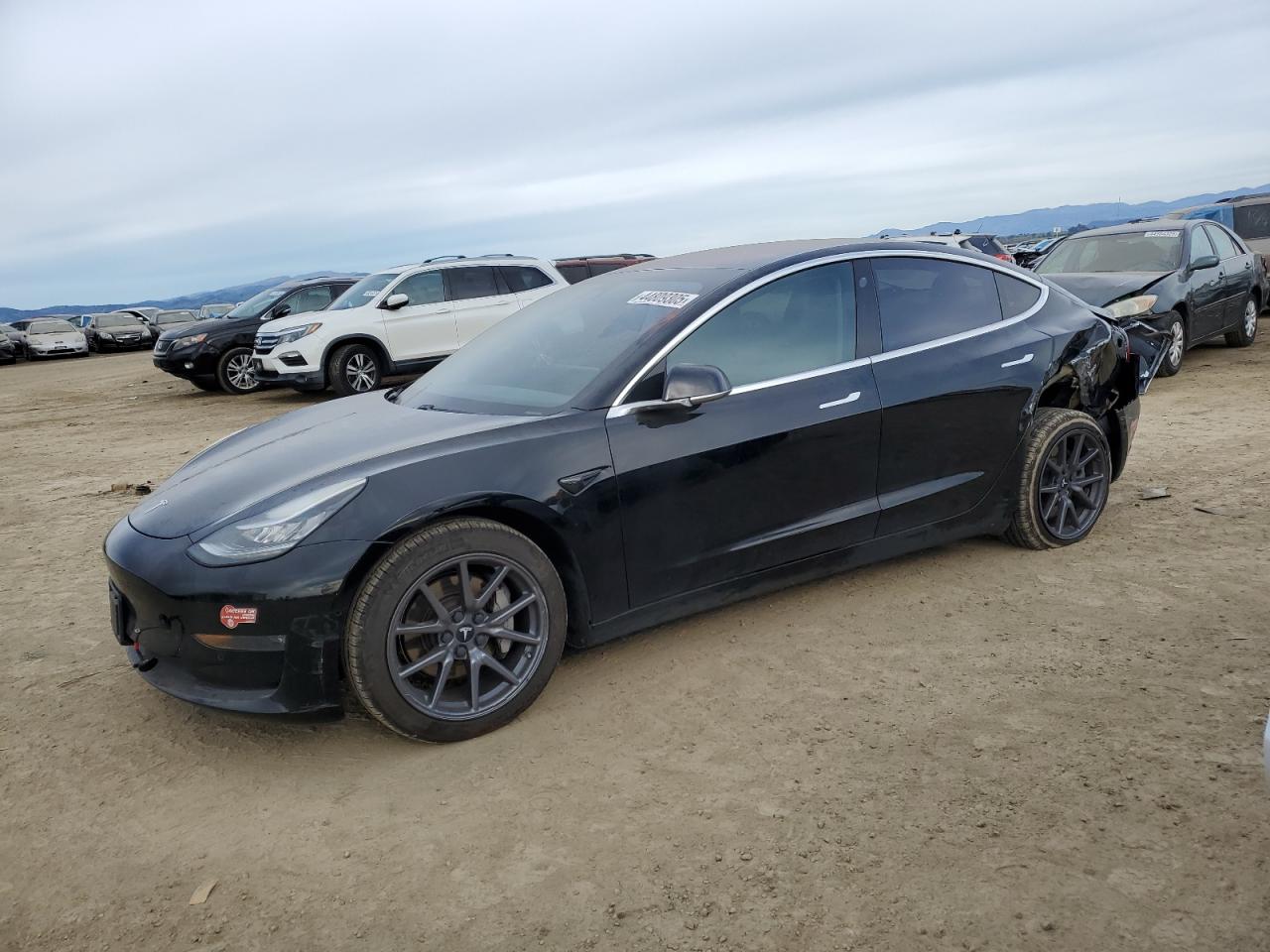 5YJ3E1EAXJF058979 TESLA MODEL 3 2018