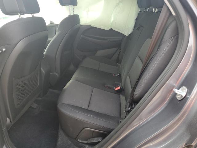 2017 HYUNDAI TUCSON SE - KM8J23A48HU348159