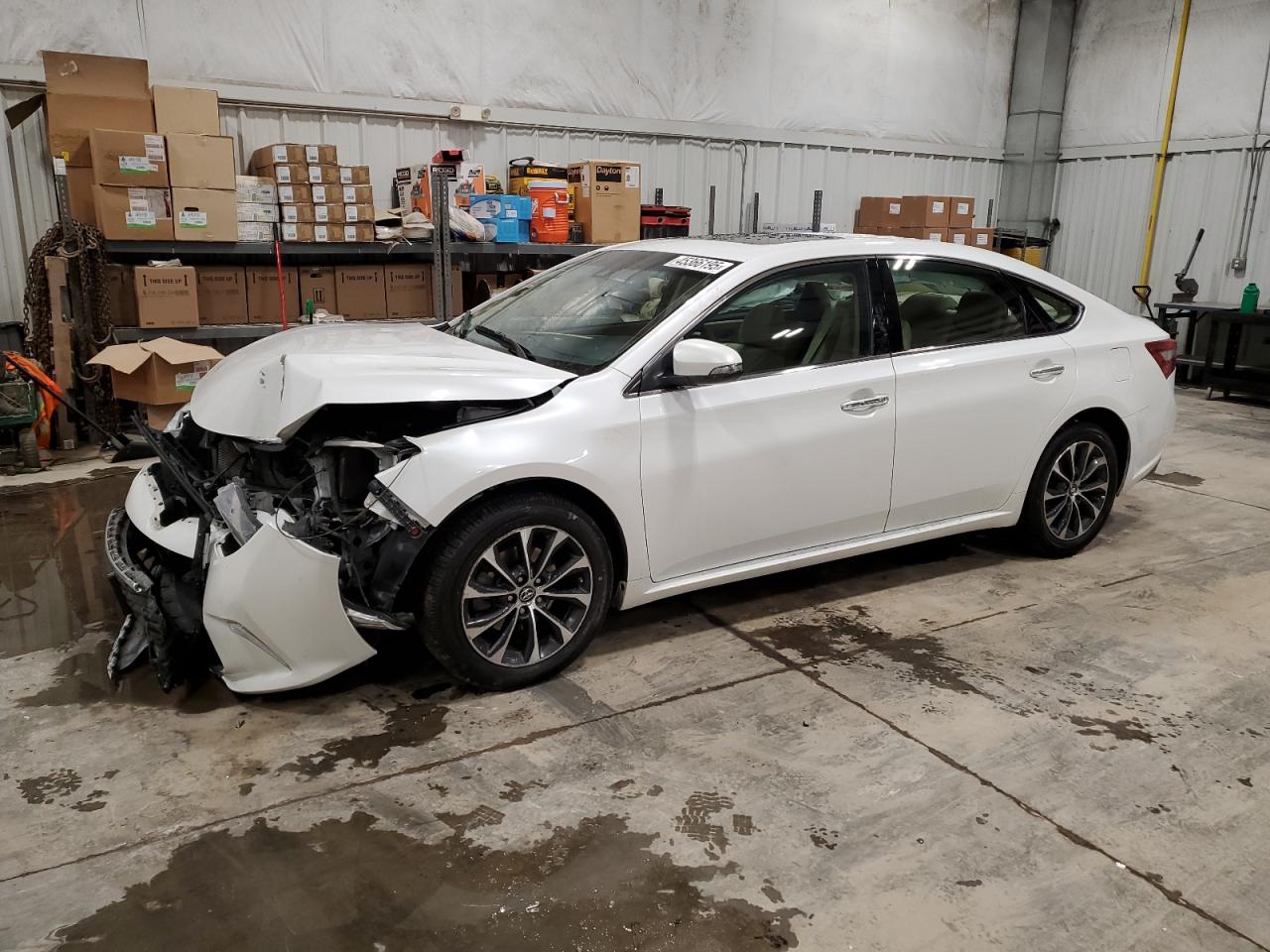 TOYOTA AVALON XLE