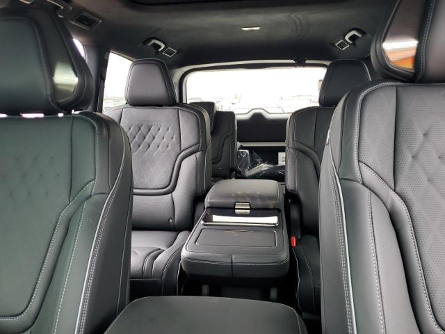 2025 INFINITI QX80 AUTOG JN8AZ3CC3S9600385