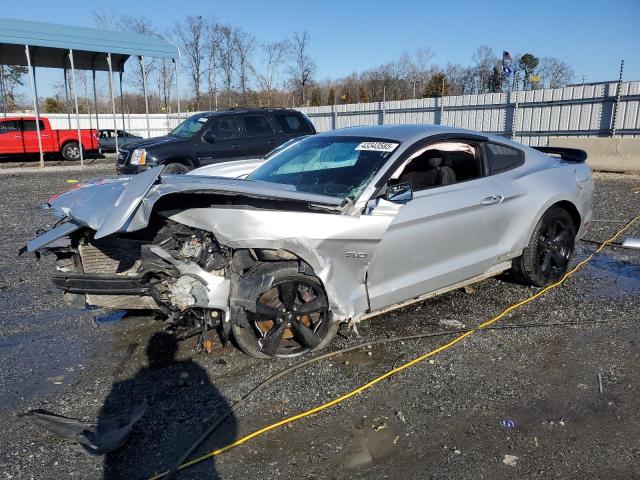 FORD MUSTANG GT