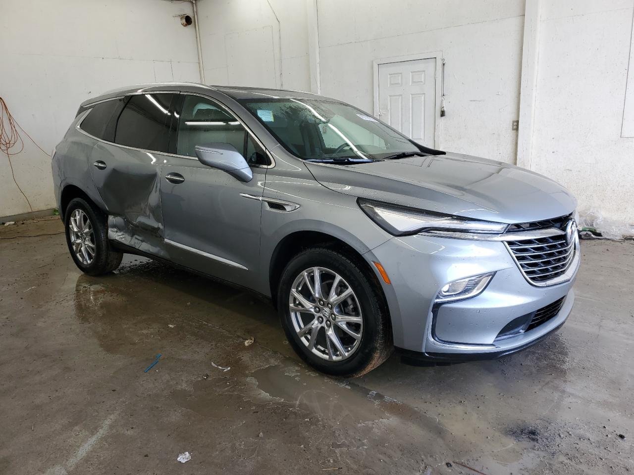 BUICK ENCLAVE ESSENCE