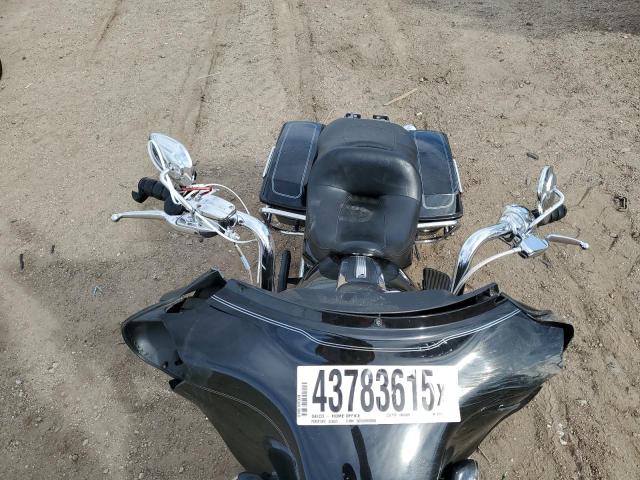 2010 HARLEY-DAVIDSON FLHTCU 1HD1FC415AB639860