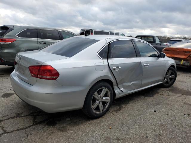 2015 VOLKSWAGEN PASSAT S - 1VWAT7A34FC089685