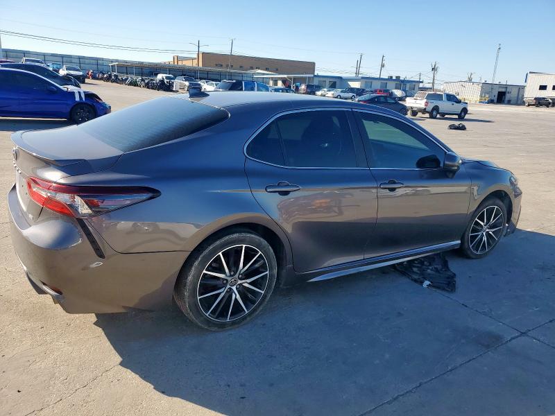 Vin: 4t1g11ak0mu456463, lot: 41637315, toyota camry se 20213