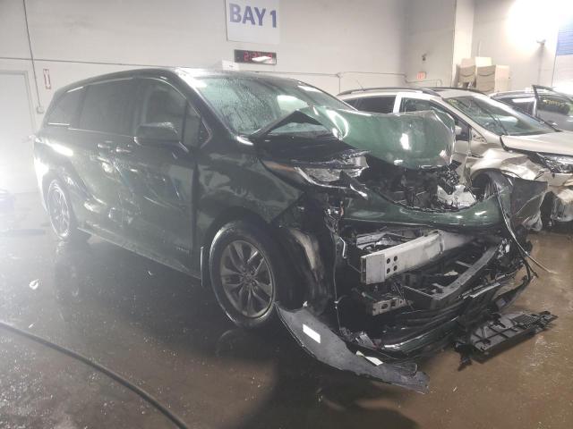 2021 TOYOTA SIENNA XLE 5TDYRKEC8MS026985