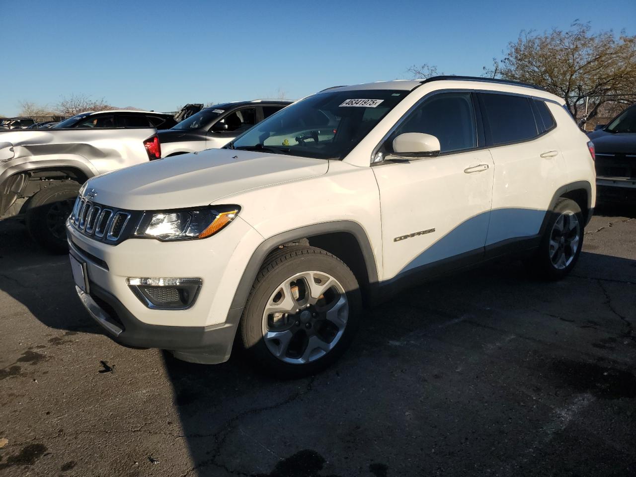  Salvage Jeep Compass