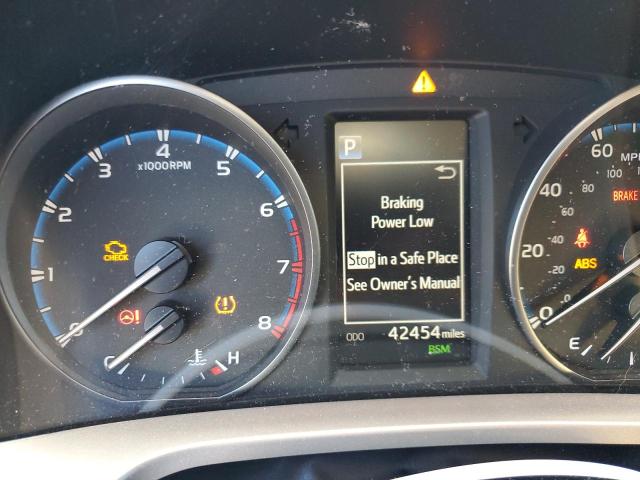 2017 TOYOTA RAV4 XLE - JTMWFREVXHJ146865