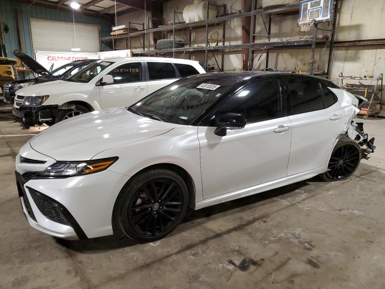 TOYOTA CAMRY TRD