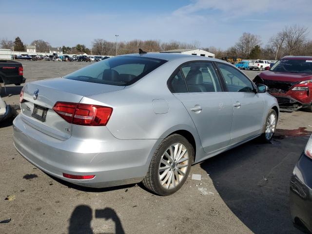 2015 VOLKSWAGEN JETTA SE - 3VWD17AJ5FM251811