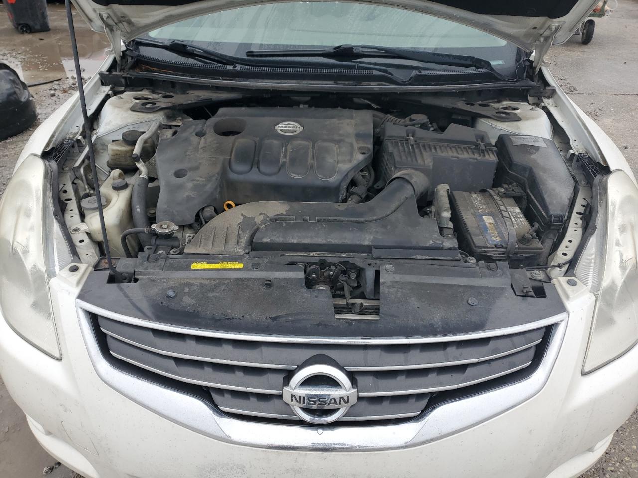 NISSAN ALTIMA BASE