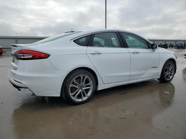3FA6P0RU4KR259823 Ford Fusion Titanium 2019