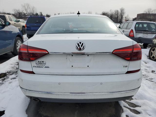 2018 VOLKSWAGEN PASSAT SEL 1VWCA7A33JC002673