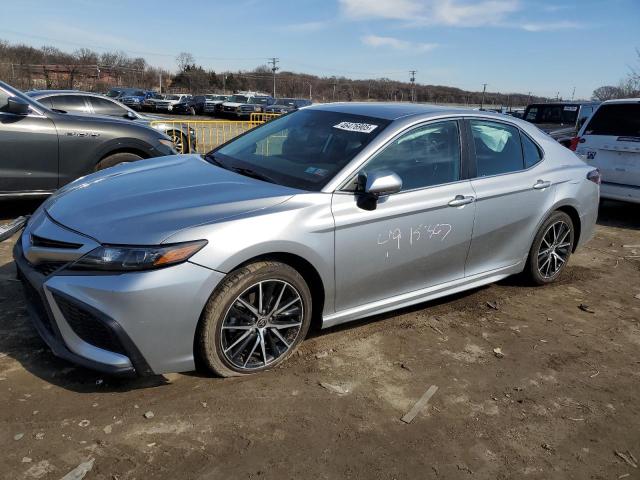 TOYOTA CAMRY SE 2021 silver  gas 4T1G11AK6MU589440 photo #1