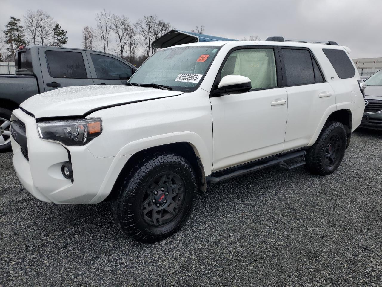 TOYOTA 4RUNNER SR5/SR5 PREMIUM