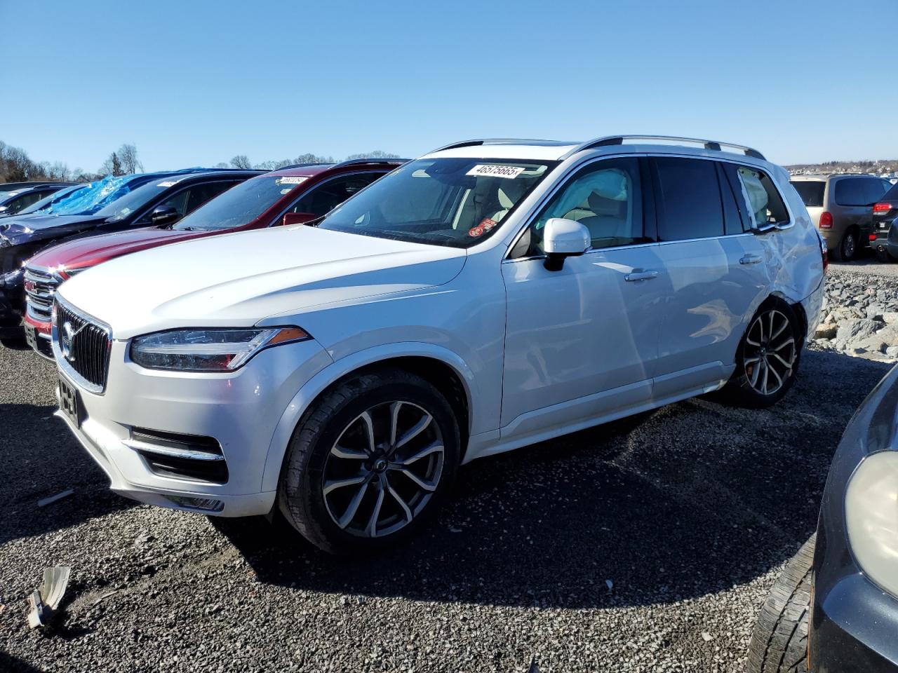 VOLVO XC90 T5 MOMENTUM