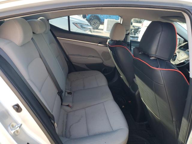 2018 HYUNDAI ELANTRA SE 5NPD74LF7JH400579